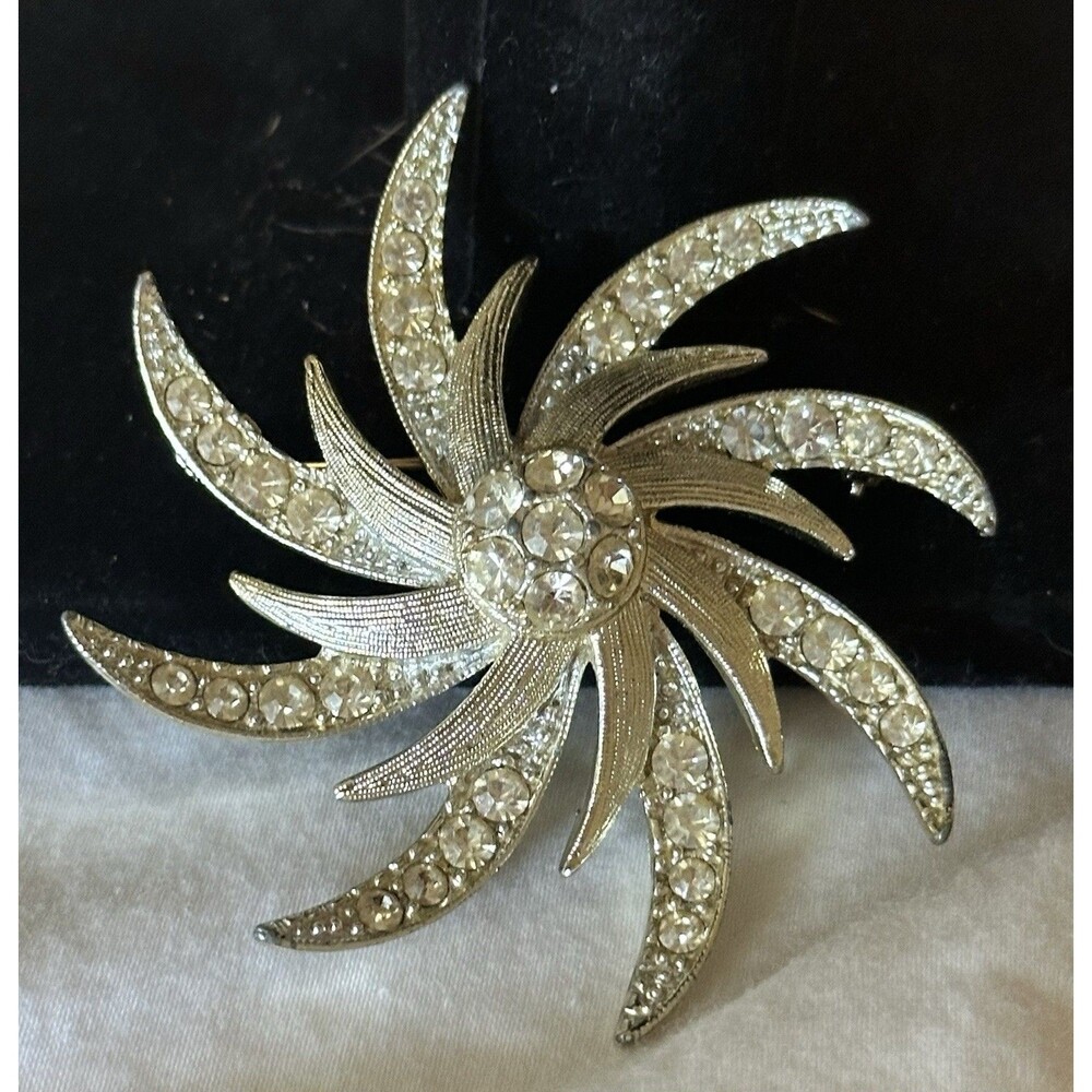 Vintage Sarah Coventry Rhinestone Starburst Pinwheel Brooch Silver Tone Signed